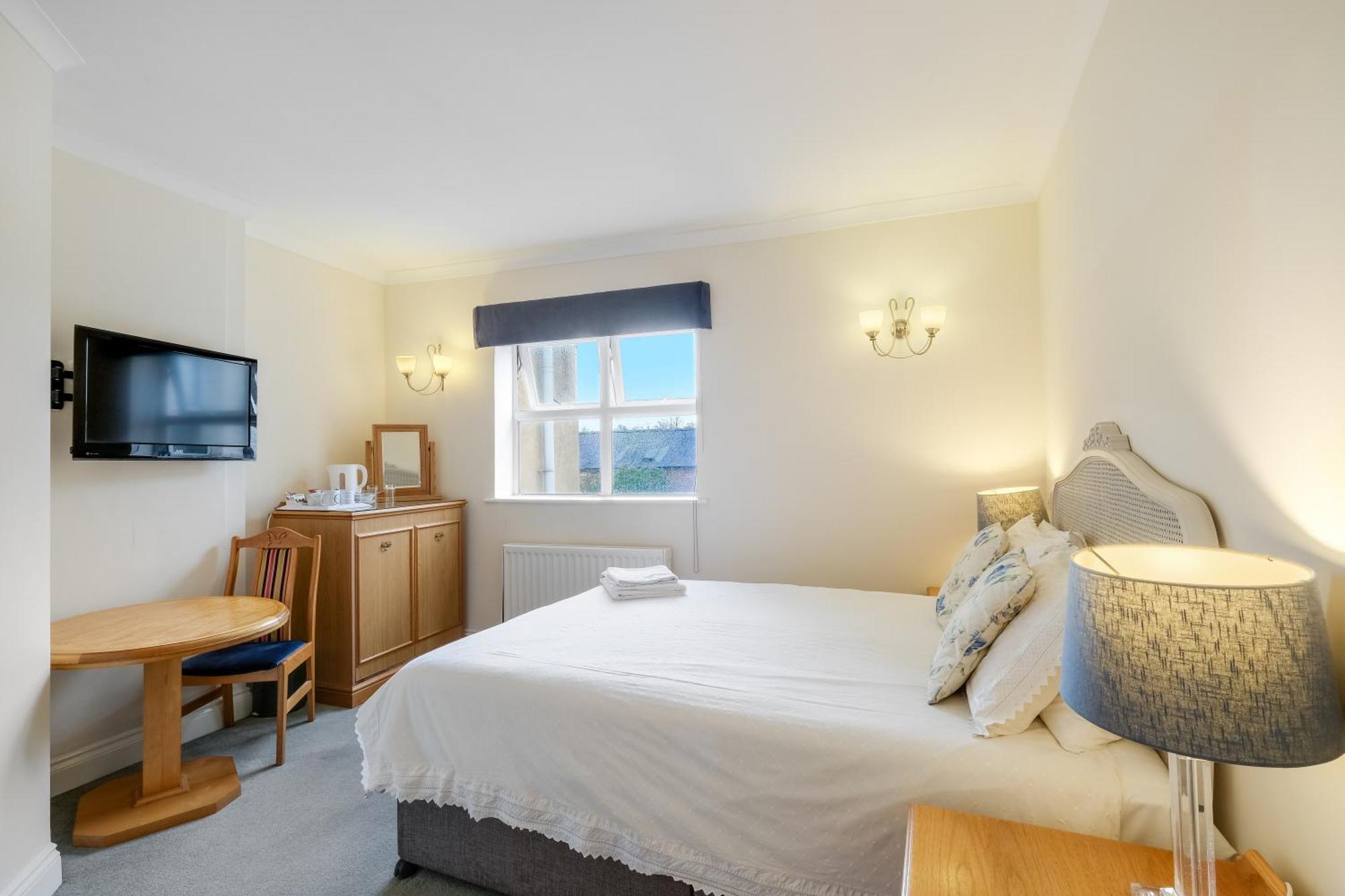 Charles House - Windsor Castle Hotel Kültér fotó